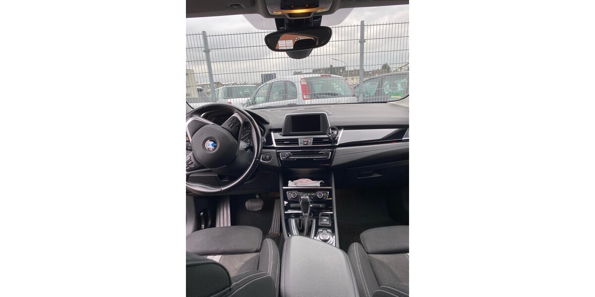 BMW 218d 140.000 km 15.100 &euro; Mönchengladbach 41061