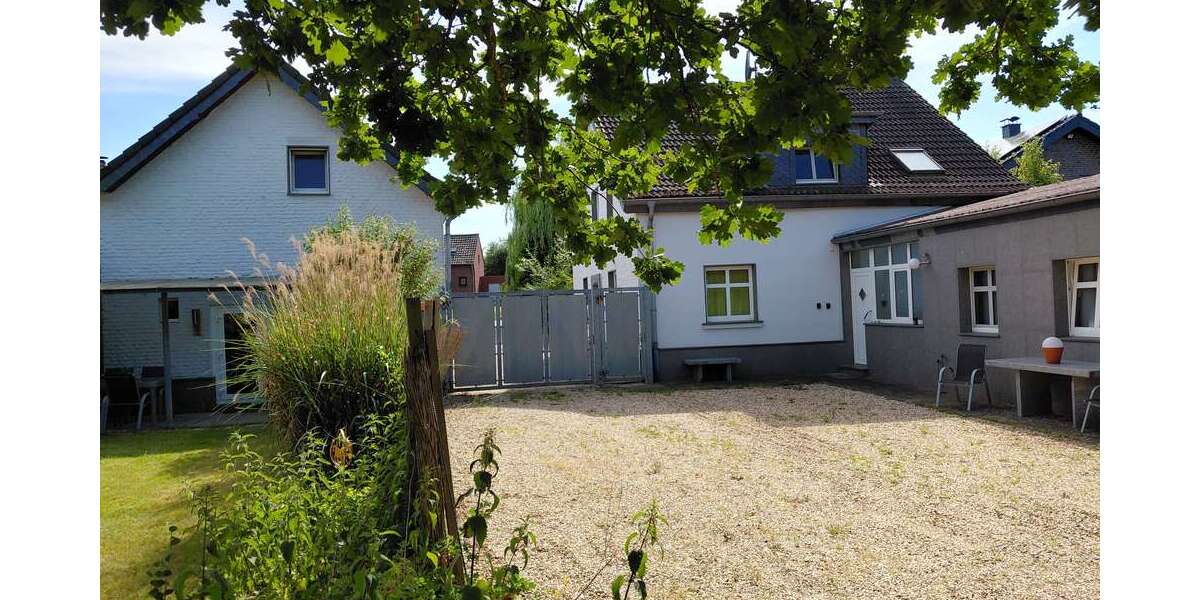 Einfamilienhaus Schwalmtal - 10 Zimmer, 340 m&sup2;, 1.099.000&euro; | Angebot:26765198