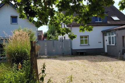Haus Schwalmtal - 10 Zimmer, 340 m&sup2;, 1.099.000&euro; | Angebot:26765198