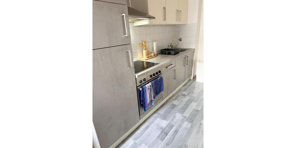 Etagenwohnung Düsseldorf Heerdt - 2 Zimmer, 50 m&sup2;, 4.000&euro; | Angebot:25921599