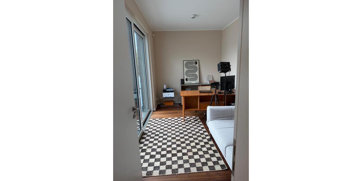 Etagenwohnung Mönchengladbach Nord - 3 Zimmer, 112 m&sup2;, 1.990&euro; | Angebot:25880062