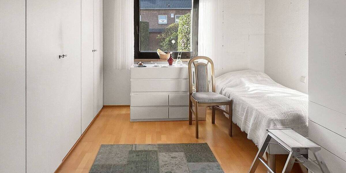 Mehrfamilienhaus, Wohnhaus Neuss Selikum - 7 Zimmer, 211 m&sup2;, 650.000&euro; | Angebot:25938942