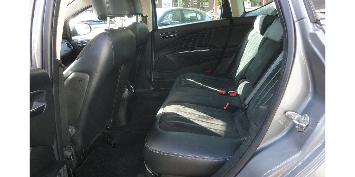 Lancia Delta Oro 1,9d 140 KW HU11/27 Klimatr+Navi+Leder 167.000 km 4.900 &euro; Neuss 41462