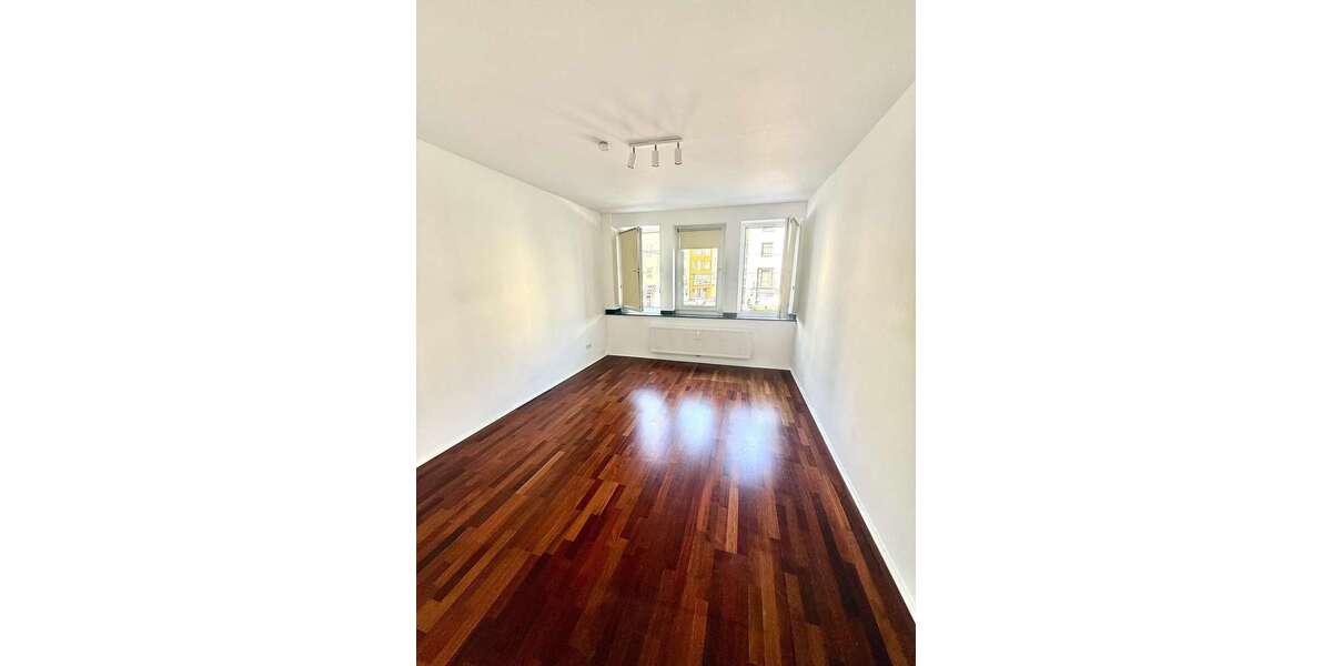Etagenwohnung Düsseldorf Stadtmitte - 1 Zimmer, 29 m&sup2;, 656&euro; | Angebot:26934401