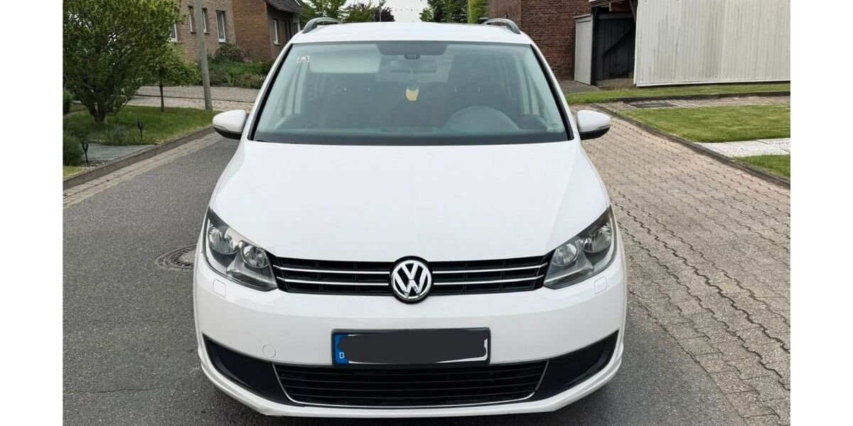 VW Touran 215.000 km 5.500 &euro; Mönchengladbach 41061