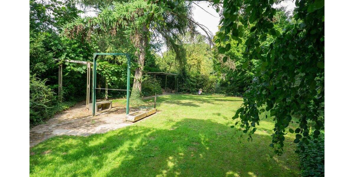 Einfamilienhaus Krefeld / Bockum Bockum - 8 Zimmer, 263 m&sup2;, 879.000&euro; | Angebot:25740507