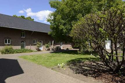 Wohnung Grevenbroich Wevelinghoven - 3 Zimmer, 132 m&sup2;, 260.000&euro; | Angebot:26631532