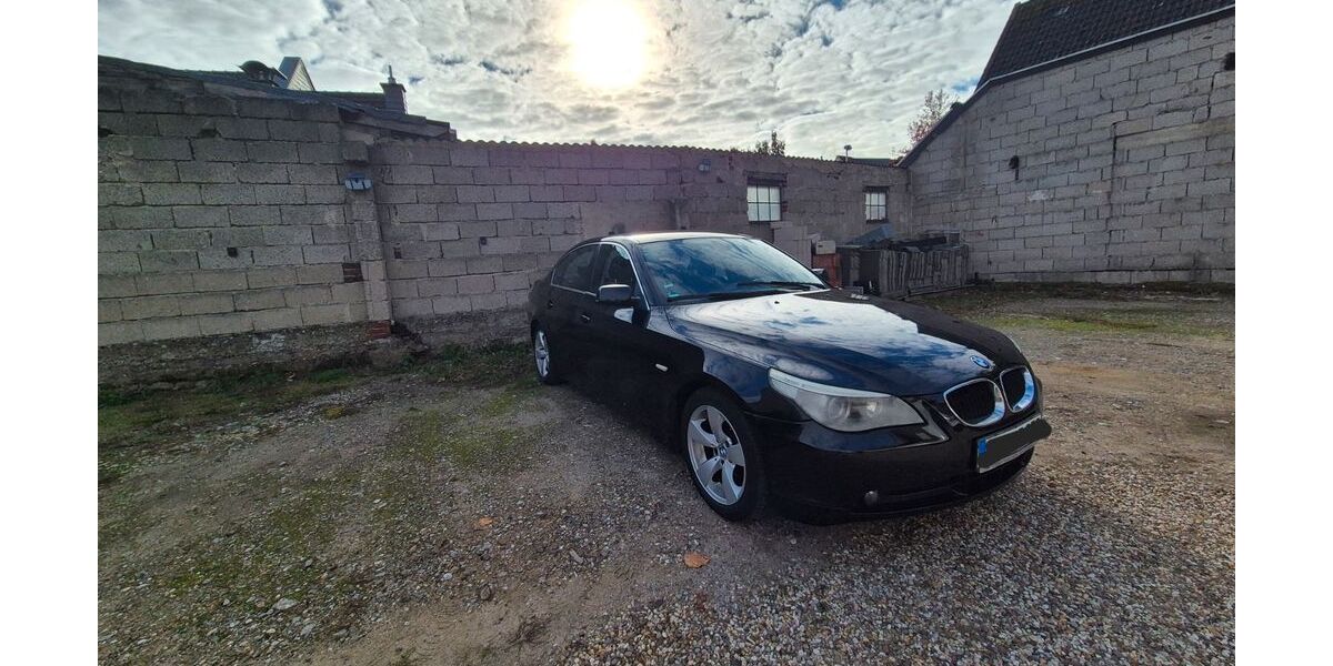 BMW 520 320.000 km 2.999 &euro; Wassenberg 41849