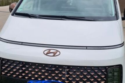 Hyundai STARIA 35.500 km 36.500 &euro; Krefeld 47829