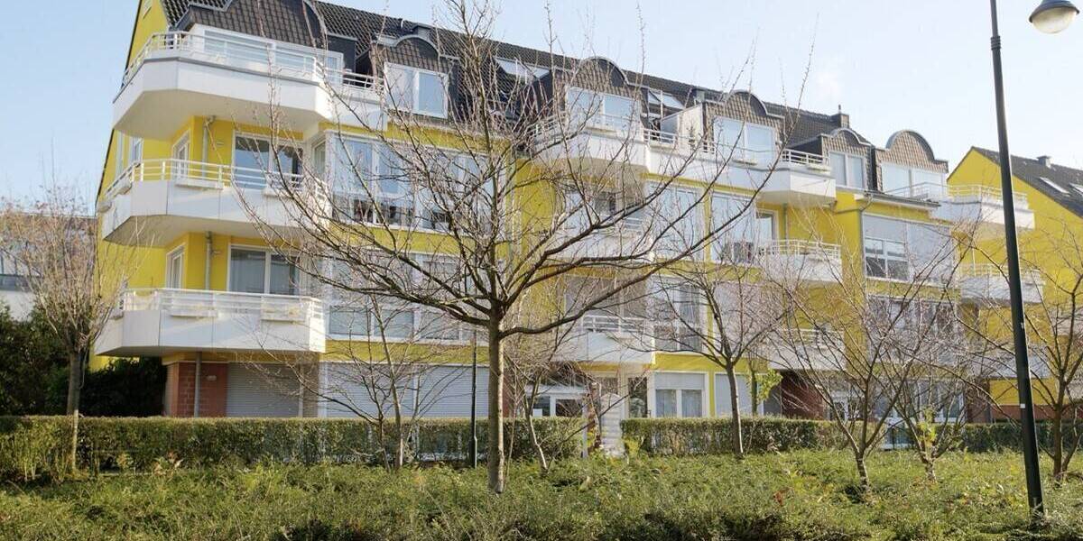 Etagenwohnung Düsseldorf Lörick - 2 Zimmer, 66 m&sup2;, 950&euro; | Angebot:26093769