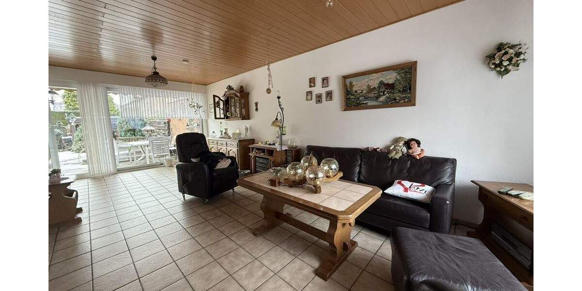 Reihenmittelhaus Grefrath - 4 Zimmer, 93 m&sup2;, 189.000&euro; | Angebot:25821103