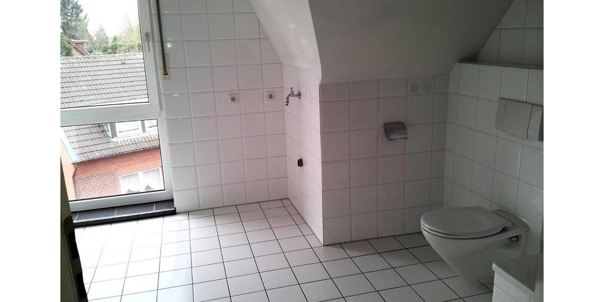 Dachgeschoßwohnung Wegberg - 2 Zimmer, 70 m&sup2;, 695&euro; | Angebot:25102251