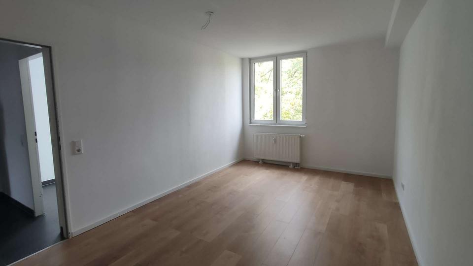 Etagenwohnung Krefeld - 3 Zimmer, 79 m&sup2;, 830&euro; | Angebot:23630884