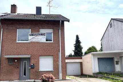 Haus Mönchengladbach Süd - 4 Zimmer, 130 m&sup2;, 1.800&euro; | Angebot:26943727
