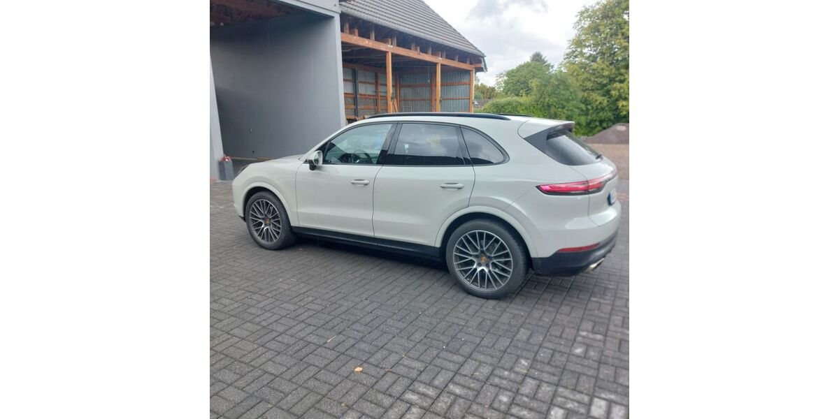 Porsche Cayenne 74.000 km 51.700 &euro; Niederkrüchten 41372