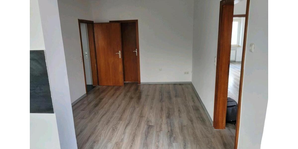 Etagenwohnung Mönchengladbach Ost - 4.5 Zimmer, 90 m&sup2;, 1.400&euro; | Angebot:25922773