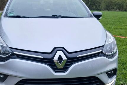 Renault Clio 85.905 km 8.600 &euro; Neuss 41470
