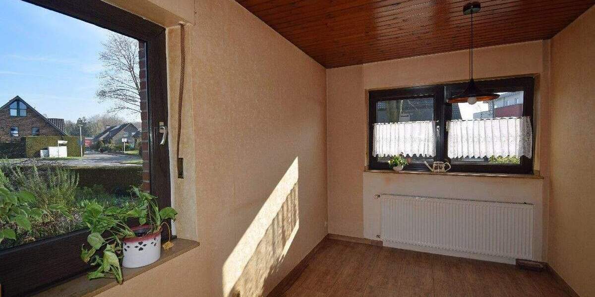 Mehrfamilienhaus, Wohnhaus Brüggen - 8 Zimmer, 153 m&sup2;, 393.000&euro; | Angebot:25742476