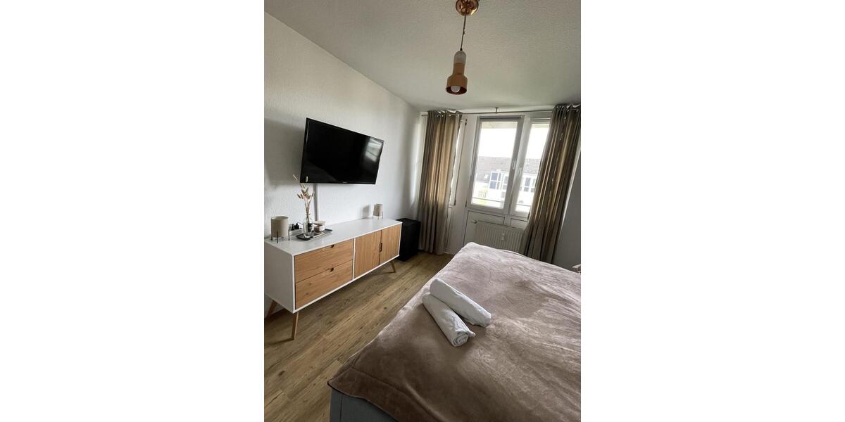 Dachgeschoßwohnung Düsseldorf Stadtbezirk 6 - 2 Zimmer, 65 m&sup2;, 1.350&euro; | Angebot:25995424