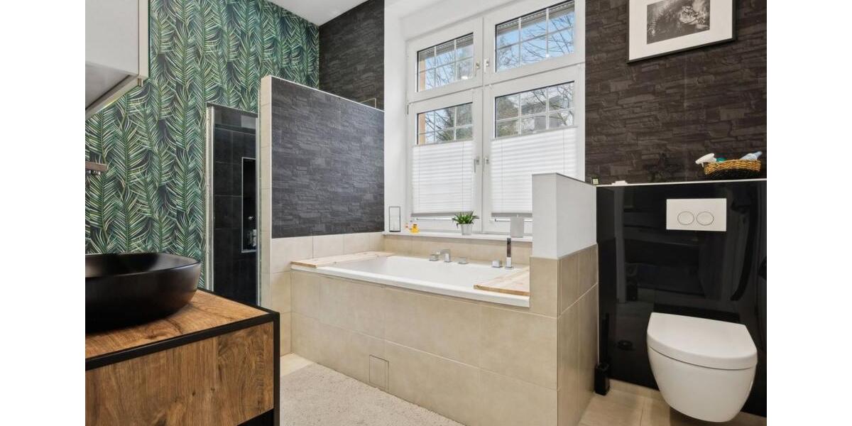 Erdgeschoßwohnung Mönchengladbach Süd - 3.5 Zimmer, 121 m&sup2;, 250.000&euro; | Angebot:24853941