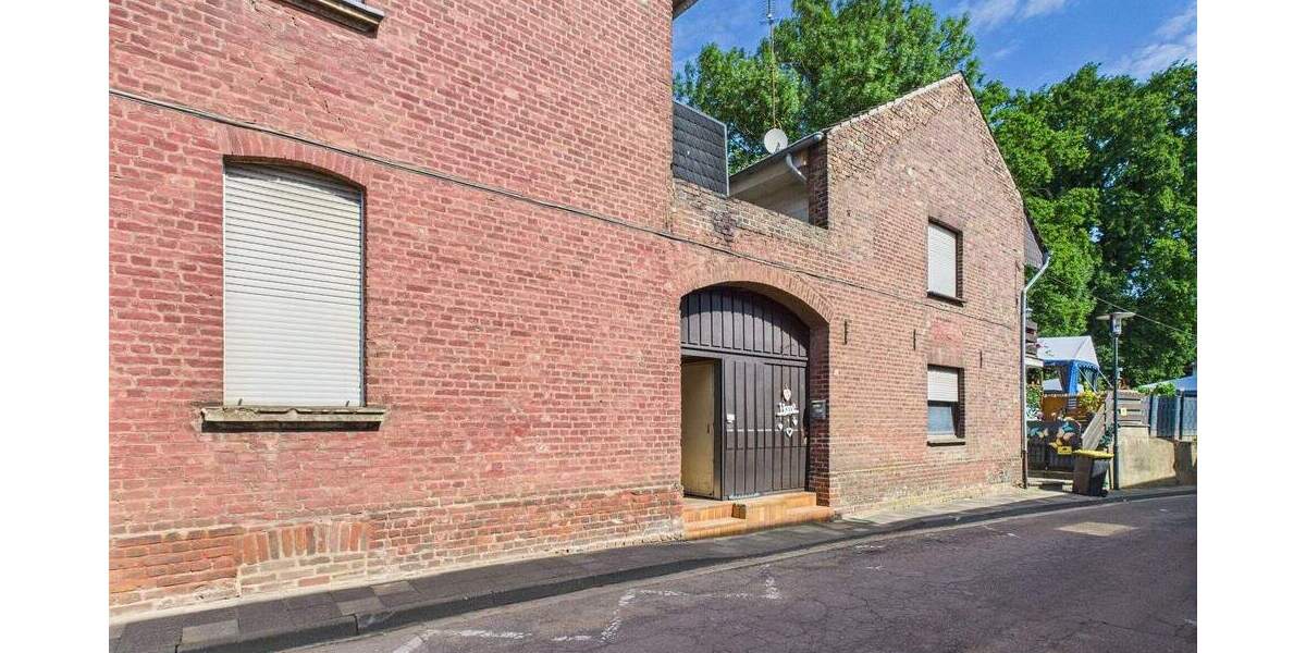 Mehrfamilienhaus, Wohnhaus Hückelhoven Brachelen - 9 Zimmer, 200 m&sup2;, 239.000&euro; | Angebot:25662076