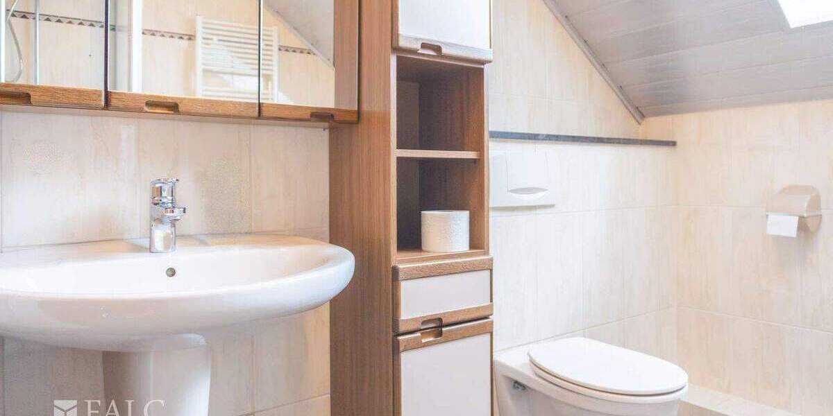 Doppelhaushälfte Heinsberg - 4 Zimmer, 131 m&sup2;, 335.000&euro; | Angebot:25661528