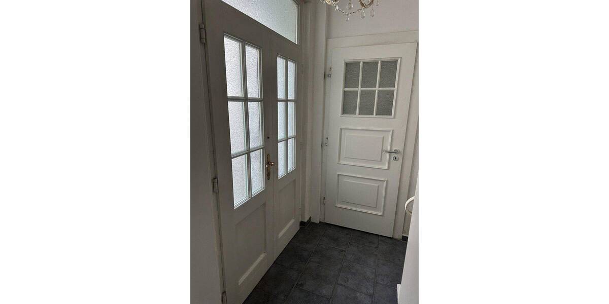 Mehrfamilienhaus, Wohnhaus Düsseldorf Friedrichstadt - 6 Zimmer, 140 m&sup2;, 3.500&euro; | Angebot:26825738
