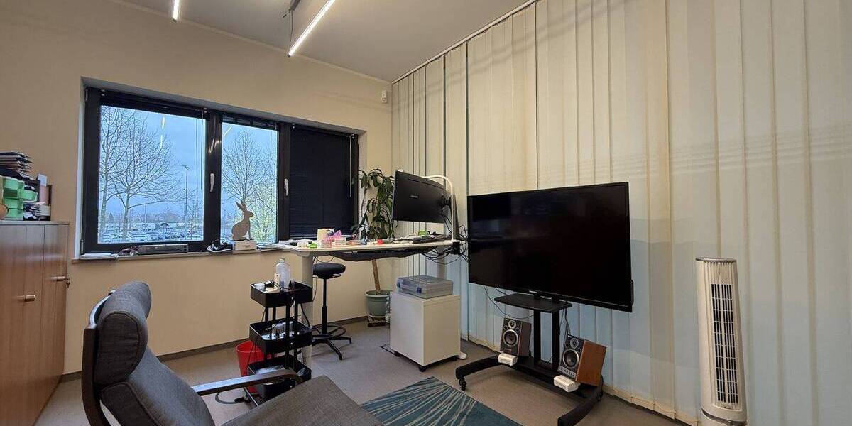 Gewerbeobjekt Kempen - 8 Zimmer, 240 m&sup2;, 2.200&euro; | Angebot:26568483