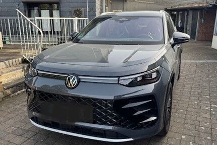 VW Tayron 12.500 km 50.549 &euro; Korschenbroich 41352