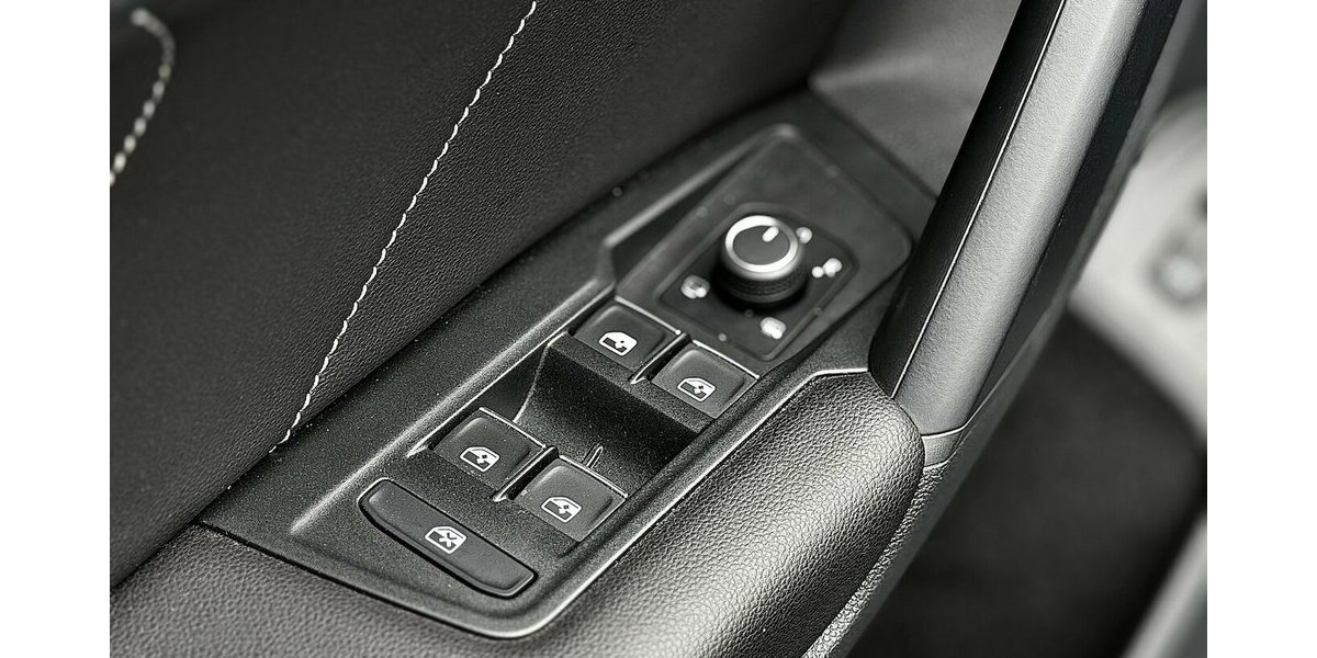 VW Tiguan R-Line 4Motion Pano Memory Keyless 14.600 km 42.900 &euro; Mönchengladbach 41066