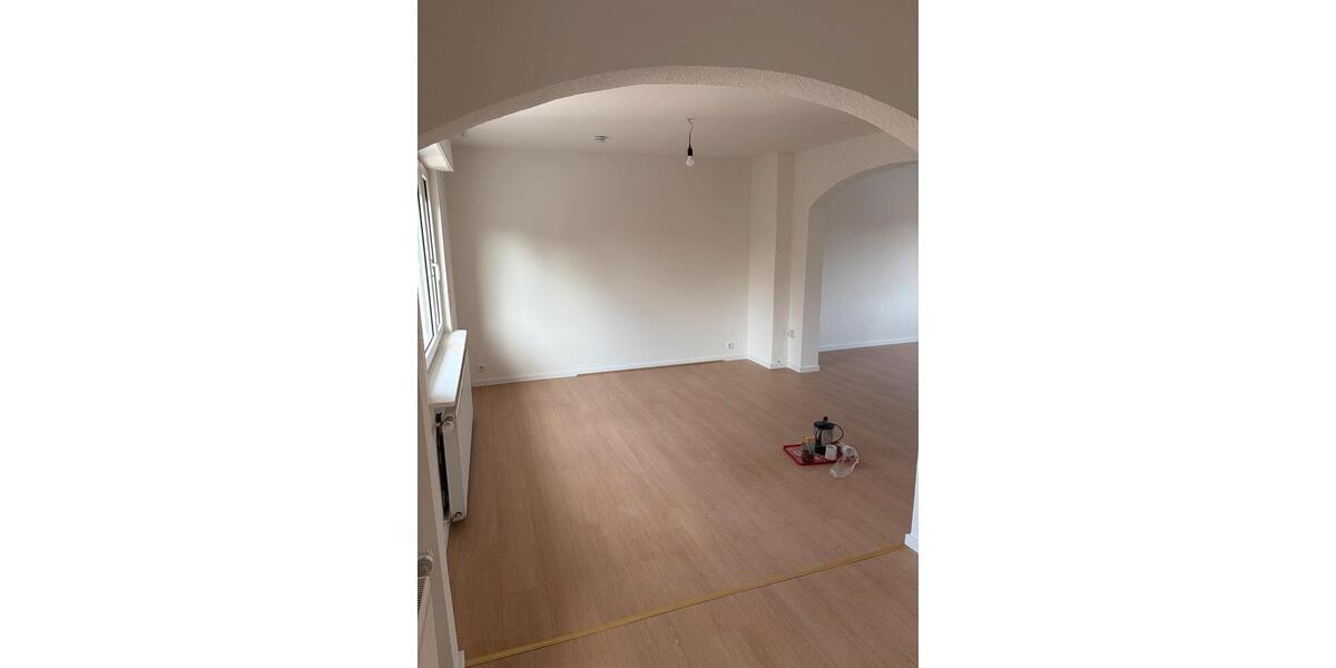 Maisonettenwohnung Mönchengladbach Süd - 3.5 Zimmer, 90 m&sup2;, 1.200&euro; | Angebot:25810547