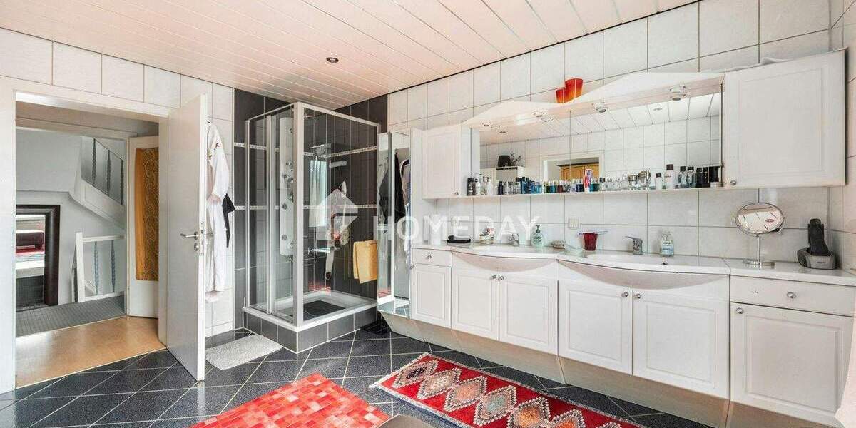 Reihenmittelhaus Mönchengladbach Geneicken - 6 Zimmer, 141 m&sup2;, 398.000&euro; | Angebot:25864027