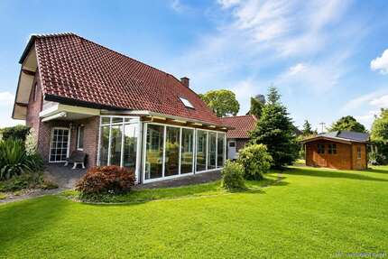 Haus Nettetal - 4 Zimmer, 150 m&sup2;, 1.500&euro; | Angebot:26948403