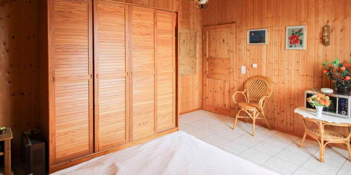 Einfamilienhaus Hückelhoven Millich - 7 Zimmer, 318 m&sup2;, 385.000&euro; | Angebot:25717174