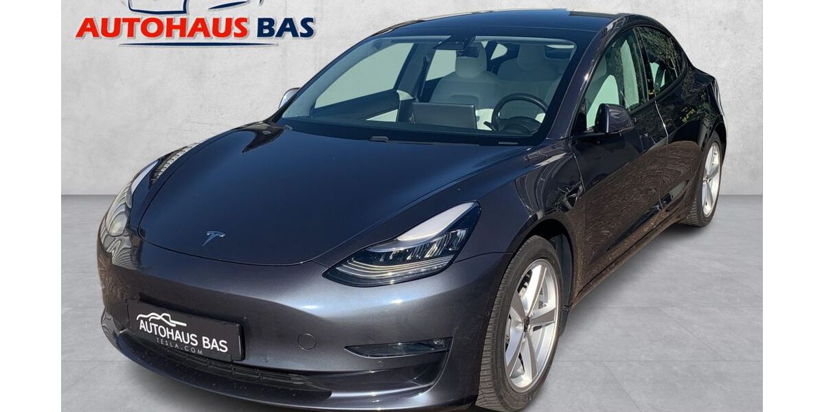Tesla Model 3 102.444 km 24.350 &euro; Kaarst 41564