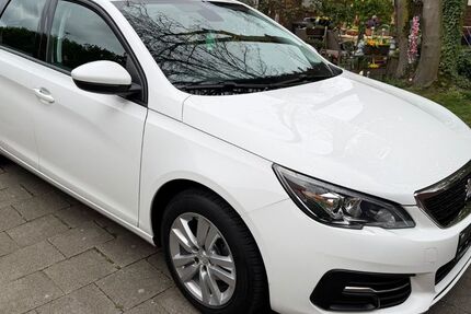 Peugeot 308 179.000 km 7.400 &euro; Moers 47441