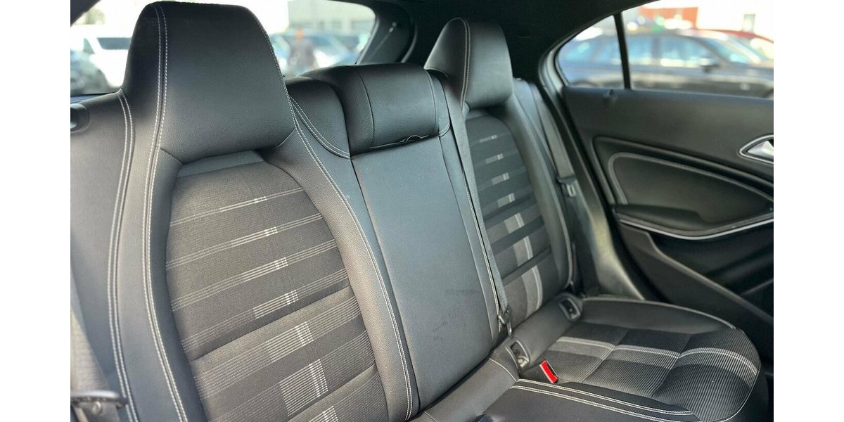 Mercedes-Benz A 220 CDI / AMG / Pano / Kamera / Navi / Euro6 195.000 km 16.390 &euro; Mönchengladbach 41066