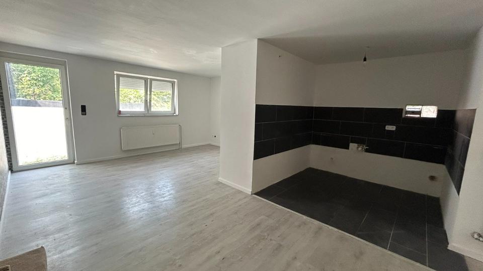 Maisonettenwohnung Grevenbroich Neuenhausen - 4 Zimmer, 123 m&sup2;, 950&euro; | Angebot:25961225