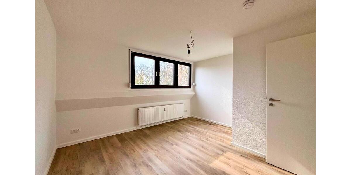 Etagenwohnung Mönchengladbach Ost - 3 Zimmer, 68 m&sup2;, 695&euro; | Angebot:25542396