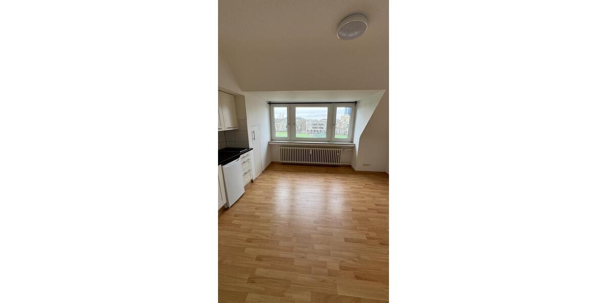 Dachgeschoßwohnung Düsseldorf Düsseltal - 1 Zimmer, 26 m&sup2;, 610&euro; | Angebot:25873064