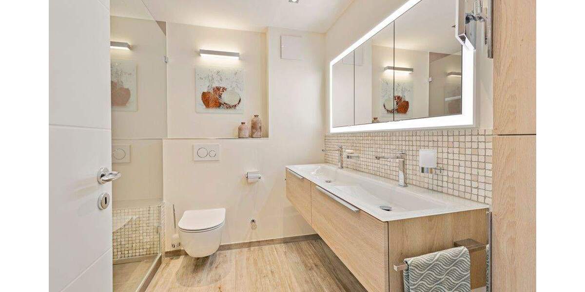 Reihenmittelhaus Düsseldorf Wittlaer - 4 Zimmer, 125 m&sup2;, 2.500&euro; | Angebot:25687751