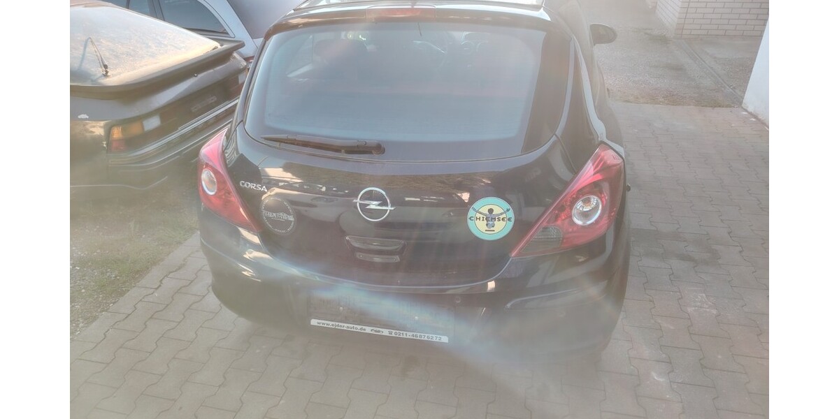 Opel Corsa D 185.300 km 1.500 &euro; Neuss 41460