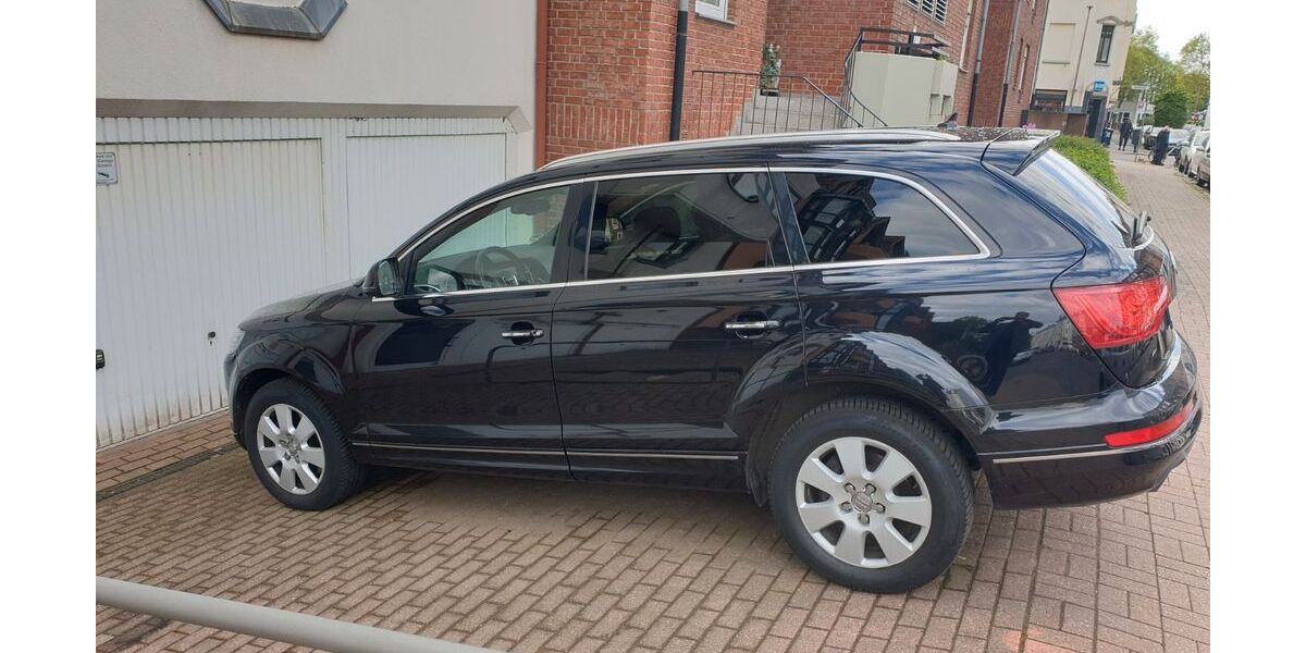 Audi Q7 305.000 km 8.500 &euro; Krefeld 47805