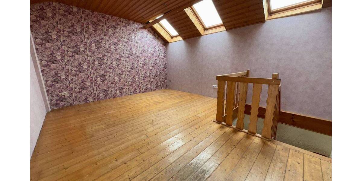 Mehrfamilienhaus, Wohnhaus Erkelenz - 8 Zimmer, 199 m&sup2;, 328.000&euro; | Angebot:25695072