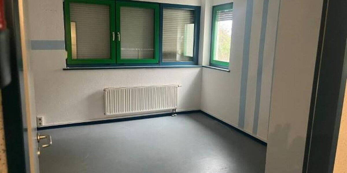 Gewerbeobjekt Neukirchen-Vluyn Neukirchen - 2.995&euro; | Angebot:26658687