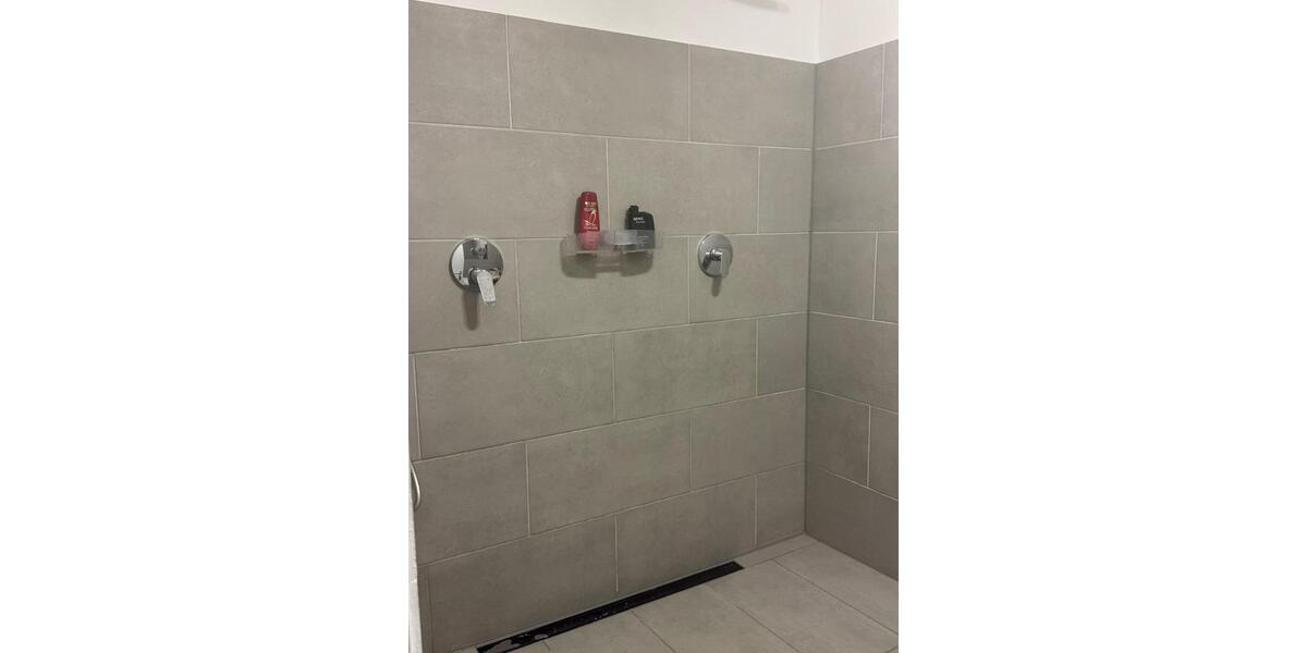 Etagenwohnung Düsseldorf Heerdt - 1 Zimmer, 17 m&sup2;, 300&euro; | Angebot:25138296