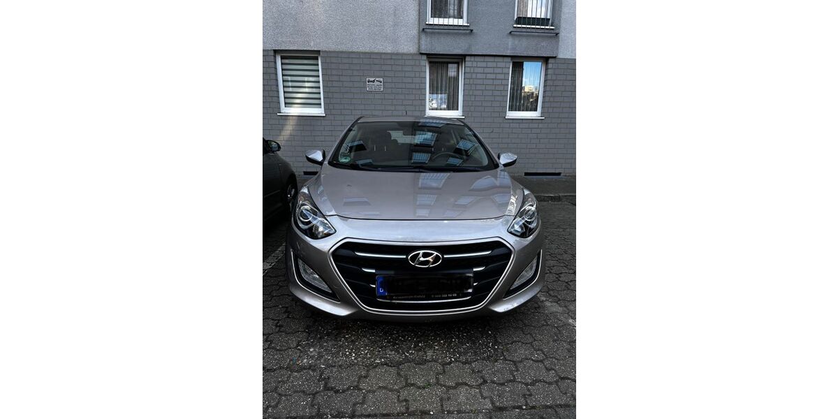 Hyundai i30 90.374 km 8.500 &euro; Krefeld 47805
