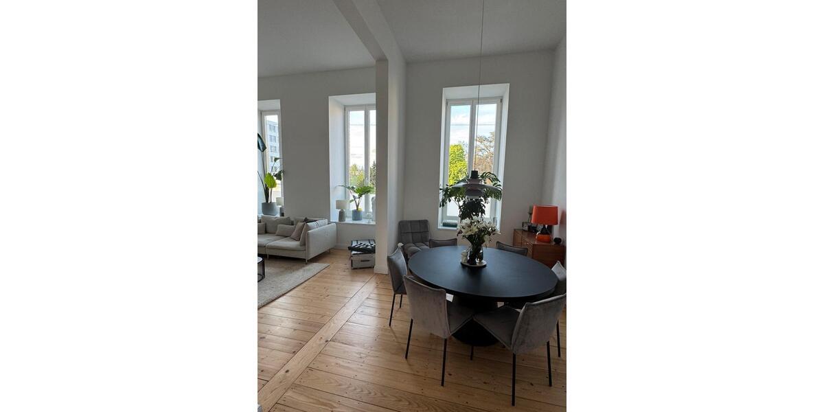 Etagenwohnung Düsseldorf Stadtbezirk 3 - 2.5 Zimmer, 124 m&sup2;, 2.260&euro; | Angebot:26582022