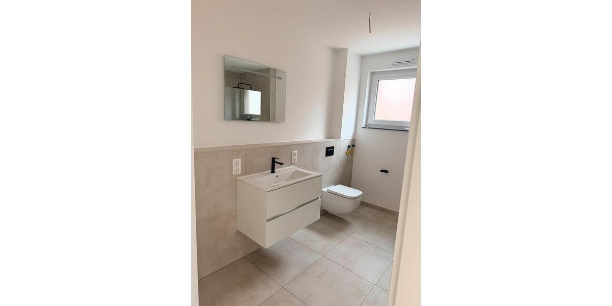 Erdgeschoßwohnung Niederkrüchten - 4 Zimmer, 98 m&sup2;, 1.500&euro; | Angebot:26598020