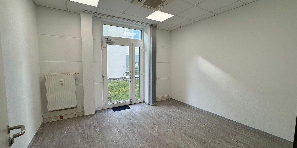 Gewerbeobjekt Willich Münchheide - 7 Zimmer, 246 m&sup2;, 2.460&euro; | Angebot:25769990